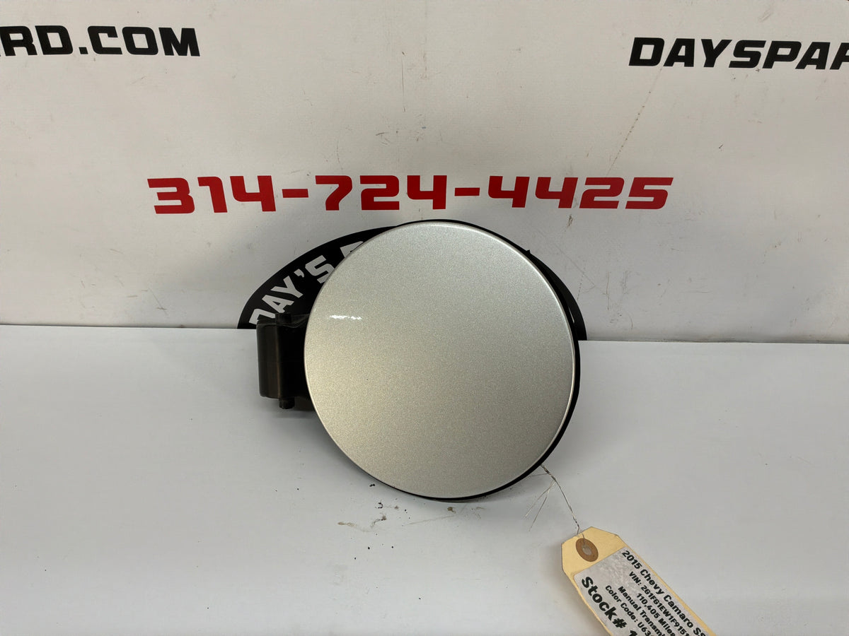 2015 Chevy Camaro SS 1LE Fuel Gas Tank Filler Door Cover Silver OEM