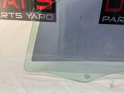 2008 Pontiac G8 GT LH Driver Front Door Window Glass OEM