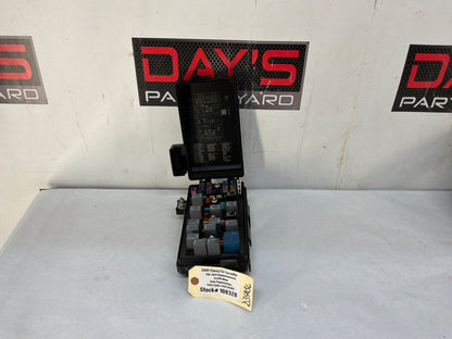 Fuse box - Day's Parts Yard