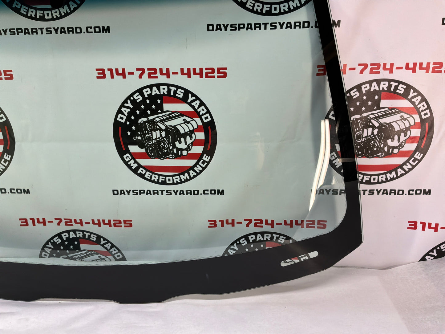 2005 Pontiac GTO Front Window Glass Windshield OEM