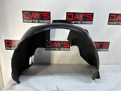 2015 Chevrolet Camaro SS 1LE RH Passenger Front Fender Wheel House Well Liner OEM