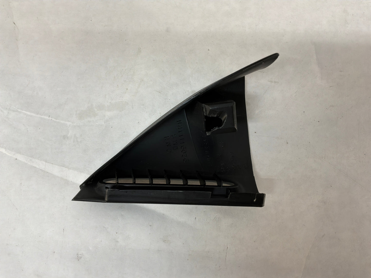 2005 Pontiac GTO RH Passenger Interior Defrost Trim Door Vent Triangle OEM