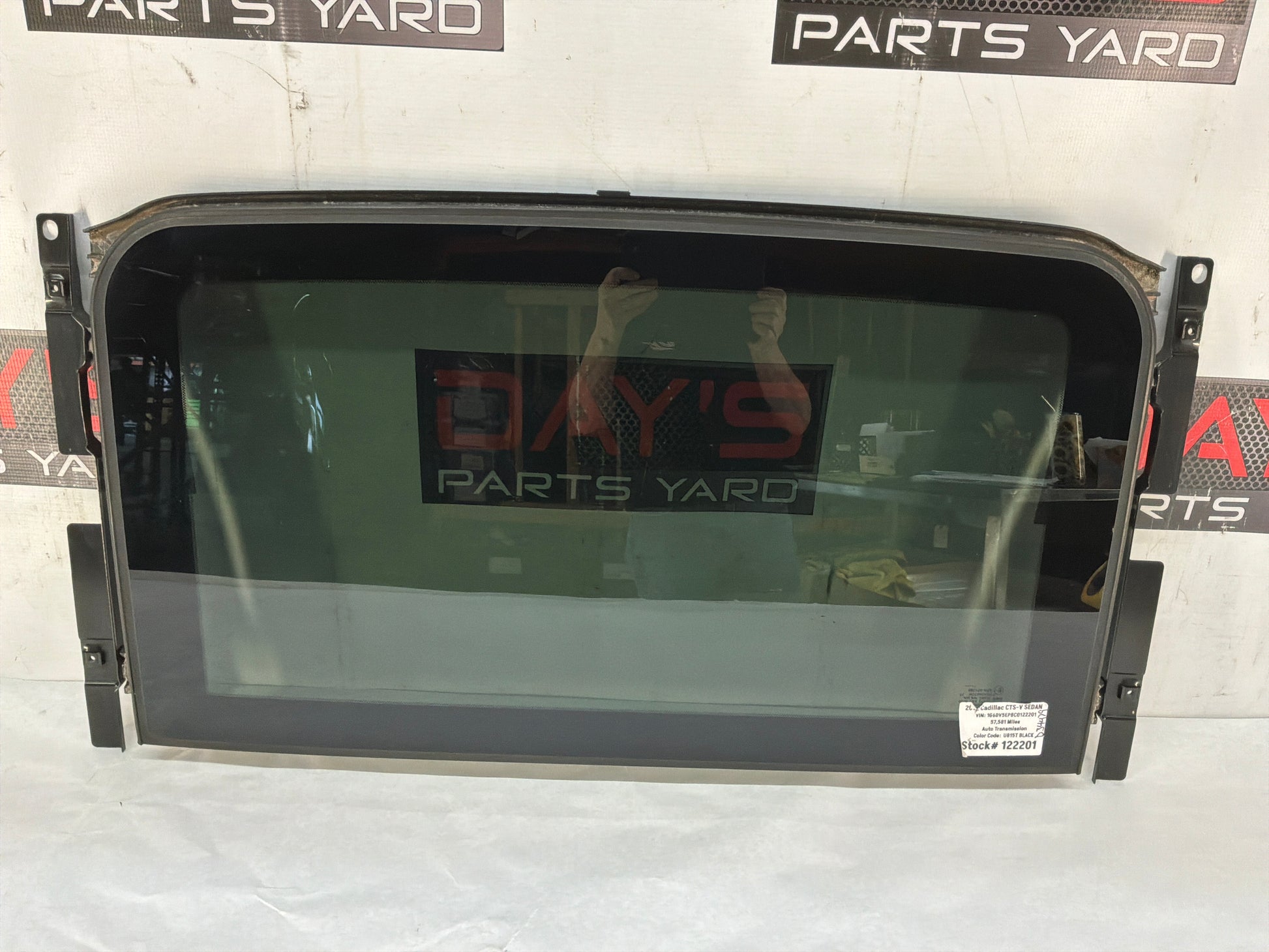 Rear Sunroof Glass - Day's Parts Yard