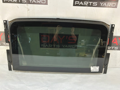 Rear Sunroof Glass - Day's Parts Yard