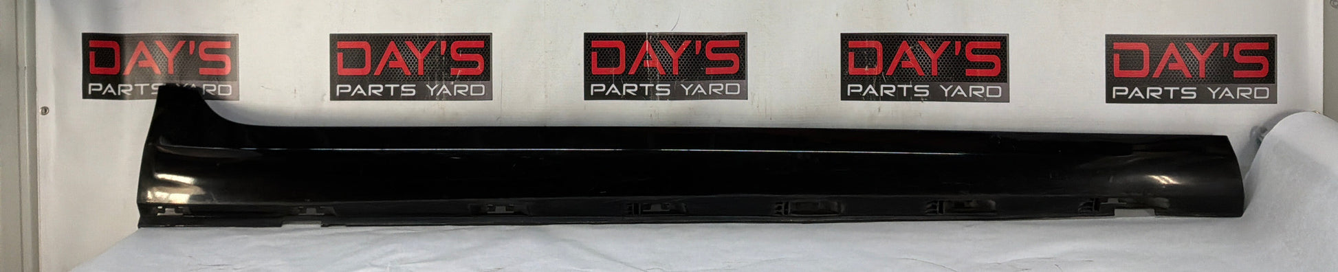 2013 Chevy Caprice PPV RH Passenger Rocker Molding Side Skirt Panel Trim Molding Black OEM - Day's Parts Yard