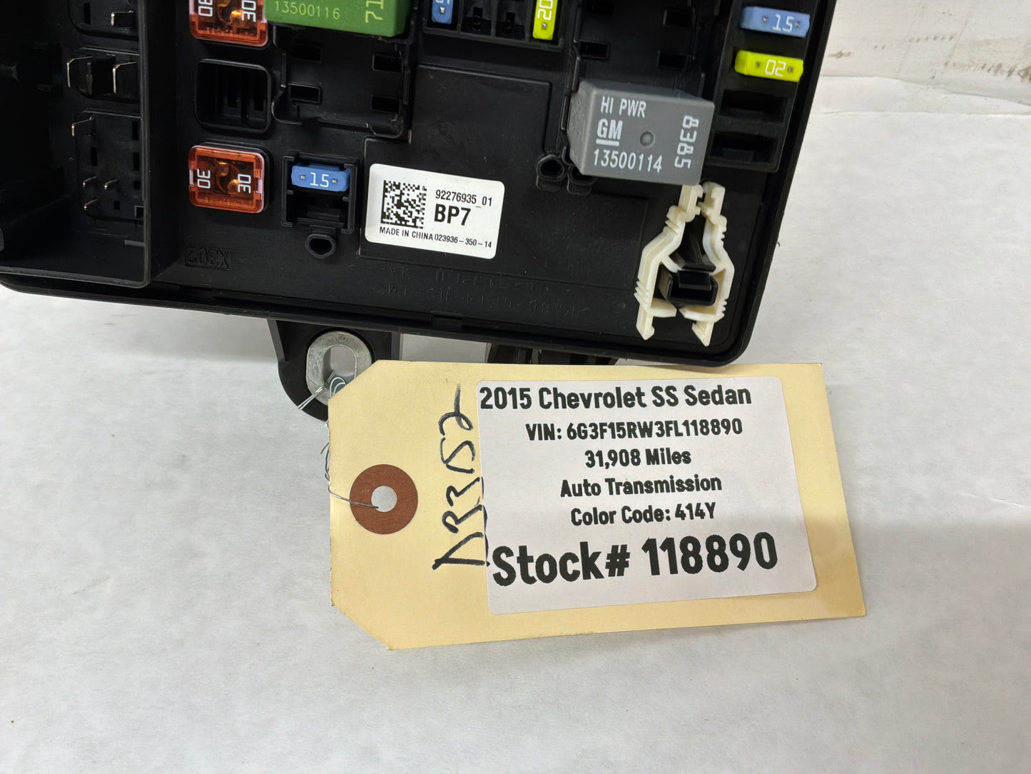 Fuse box - Day's Parts Yard