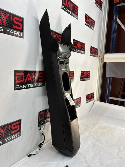 2013 Chevy Camaro SS Complete Center Console w/ Automatic Gear Selector Shifter OEM