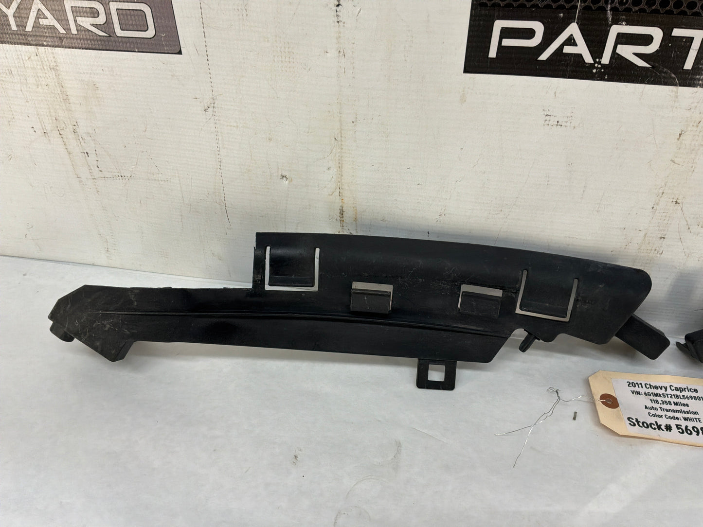 Brackets - Day's Parts Yard