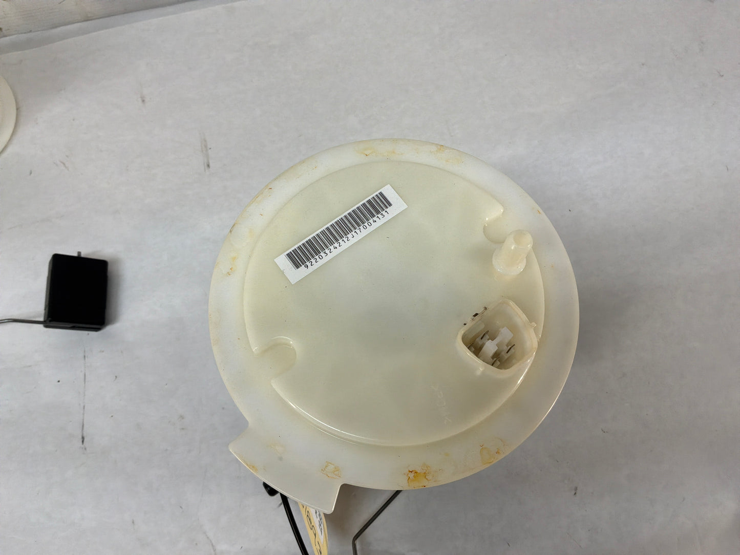 2008 Pontiac G8 GT Gas Fuel Pump Level Sending Unit Assembly OEM