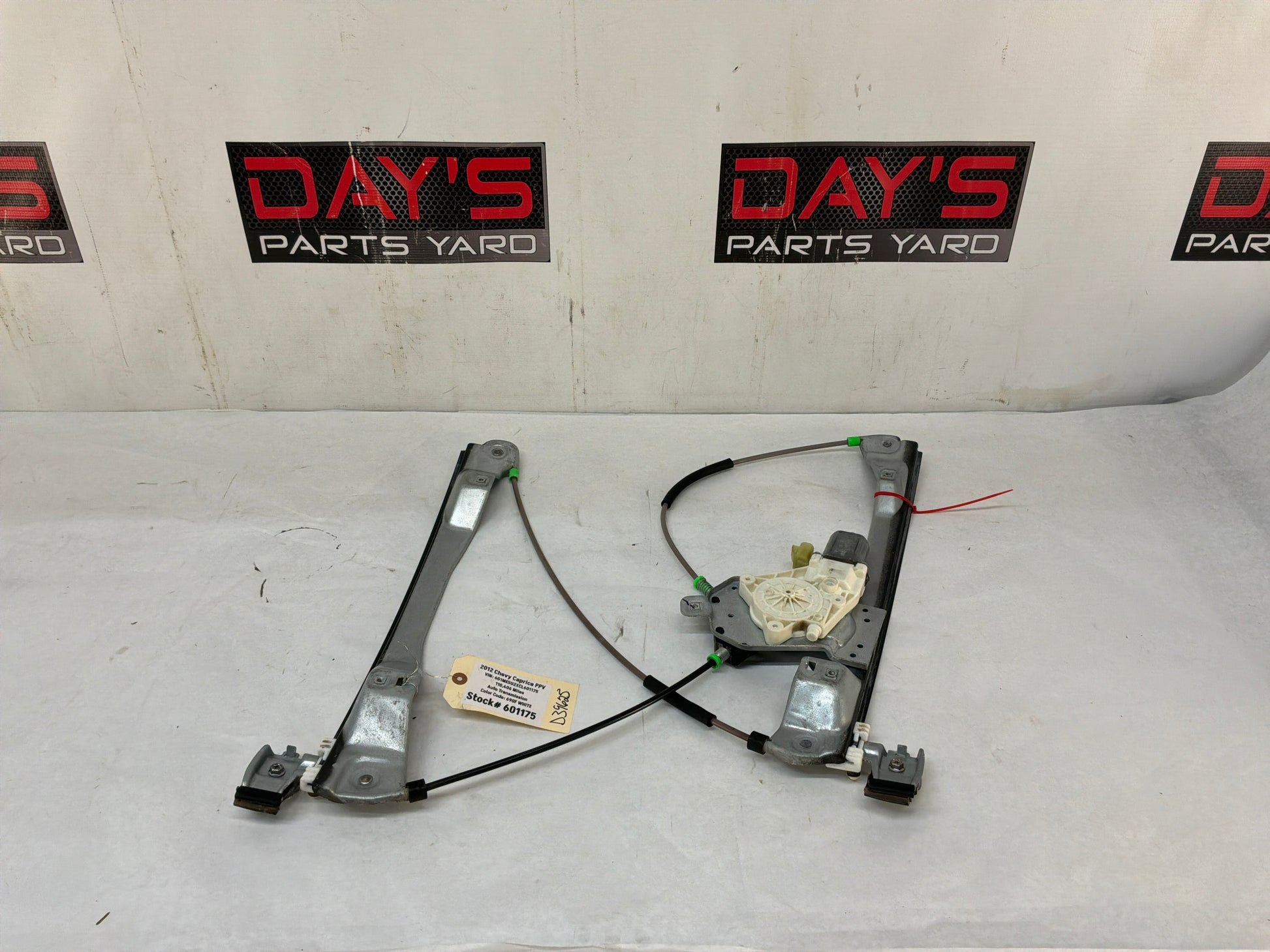 Rh front window regulator - Day's Parts Yard