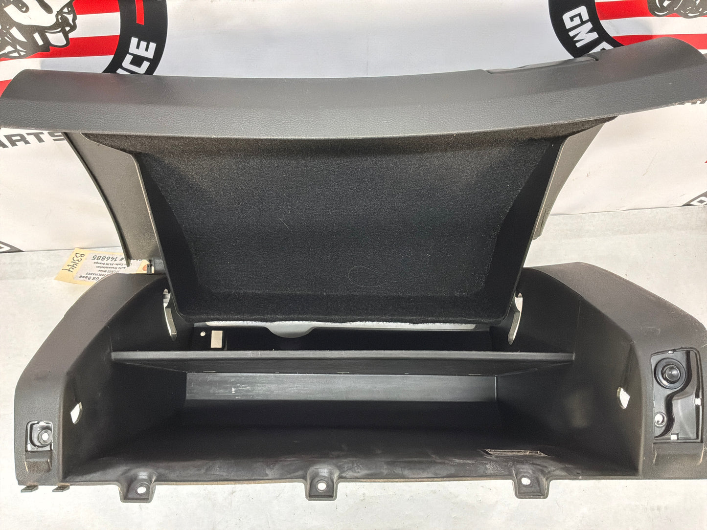 Glove box