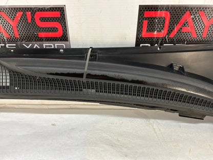 2004 Pontiac GTO Windshield Wiper Cowl Panel Molding 3pc OEM