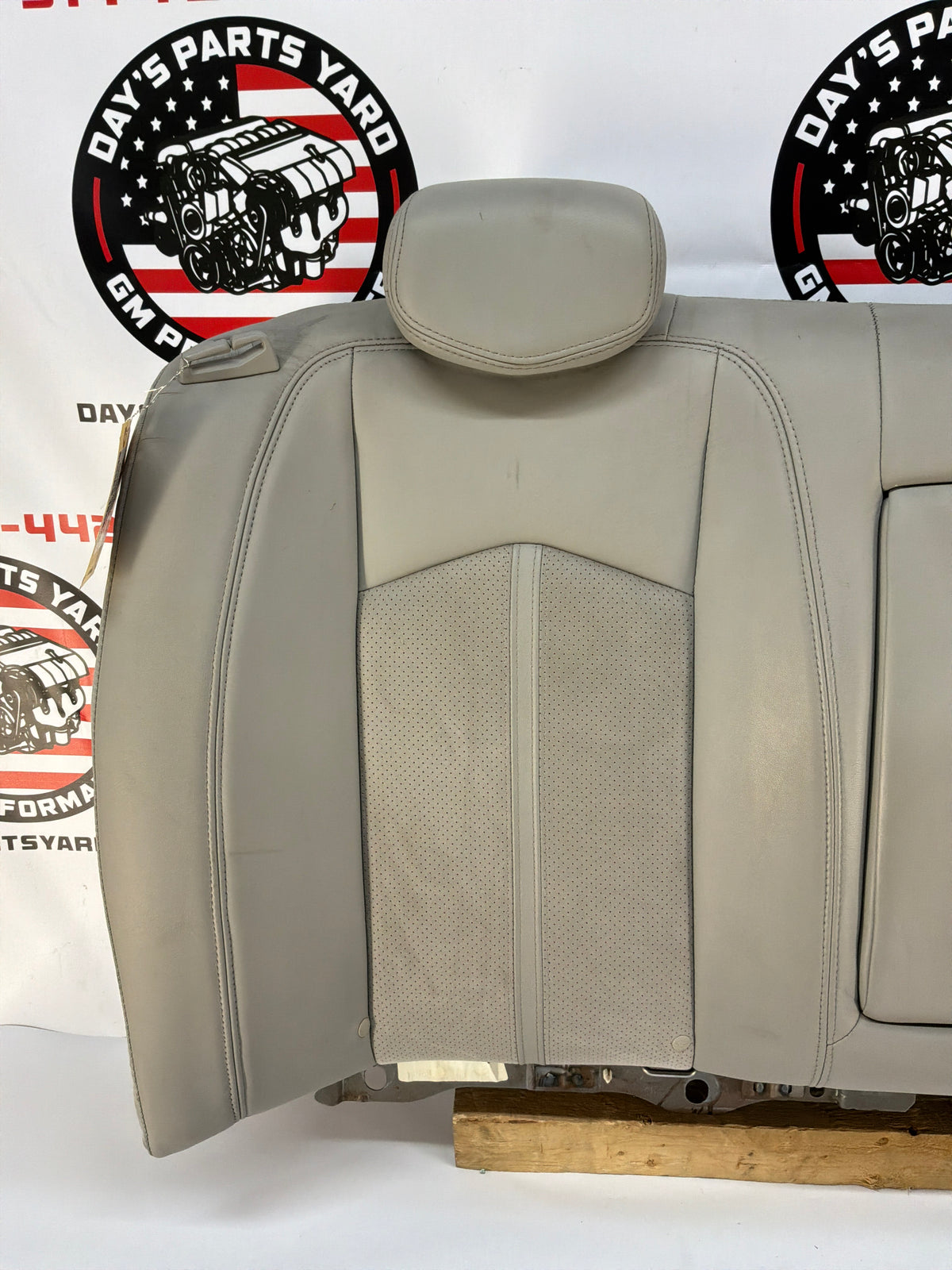 2009 Cadillac CTS-V Seats Fronts and Rears Leather and Suede OEM Titanium