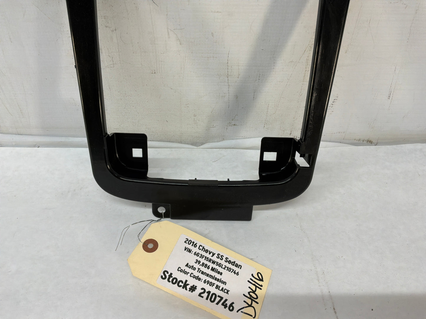 2016 Chevy SS Sedan Hardtop Over Head Console Dome Light Frame Bracket Bezel OEM