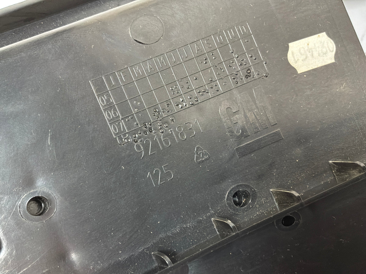 2009 Pontiac G8 GT LH Driver Knee Bolster Lower Dash Column Cover Trim Panel OEM - Day's Parts Yard