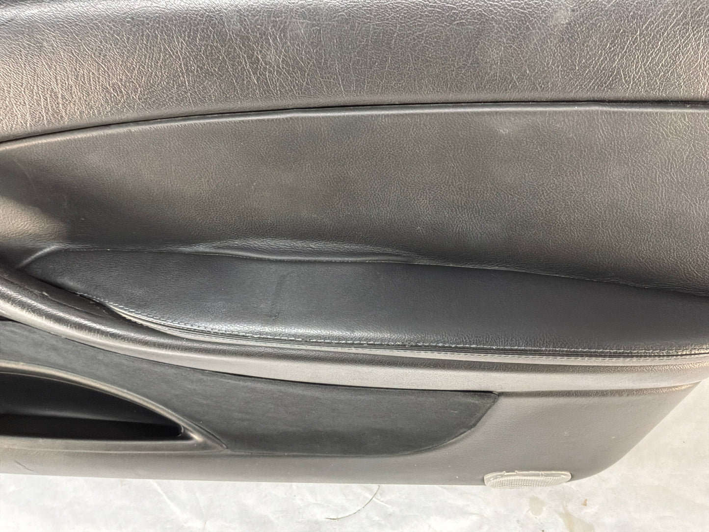 Rh door panel - Day's Parts Yard