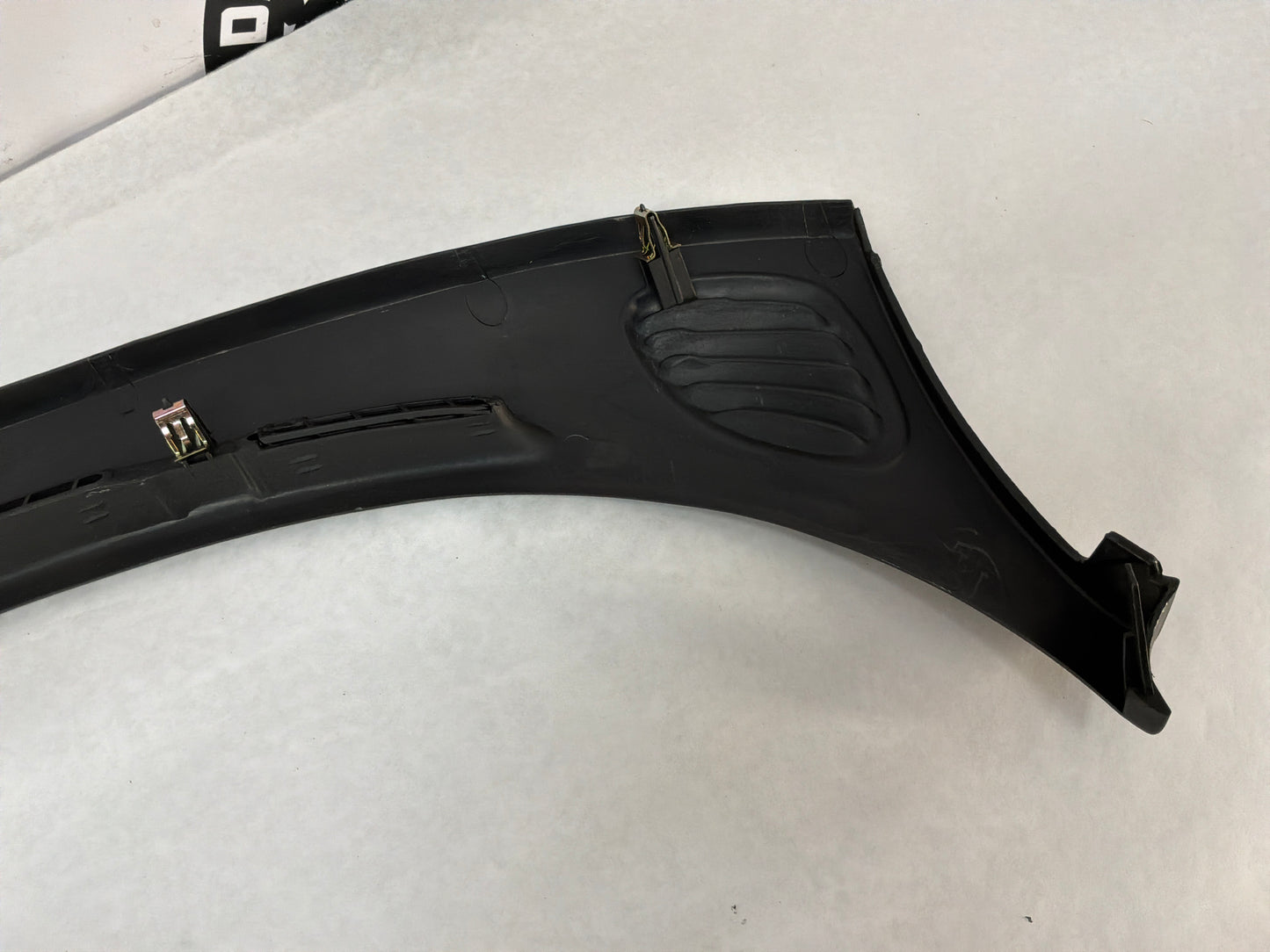 2005 Pontiac GTO Windshield Dash Cowl Defrost Panels Vent Trim Pair OEM