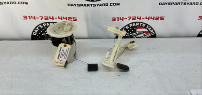 2013 Chevy Camaro 1LE Fuel Gas Pump Level Transfer Sending Unit Assembly OEM