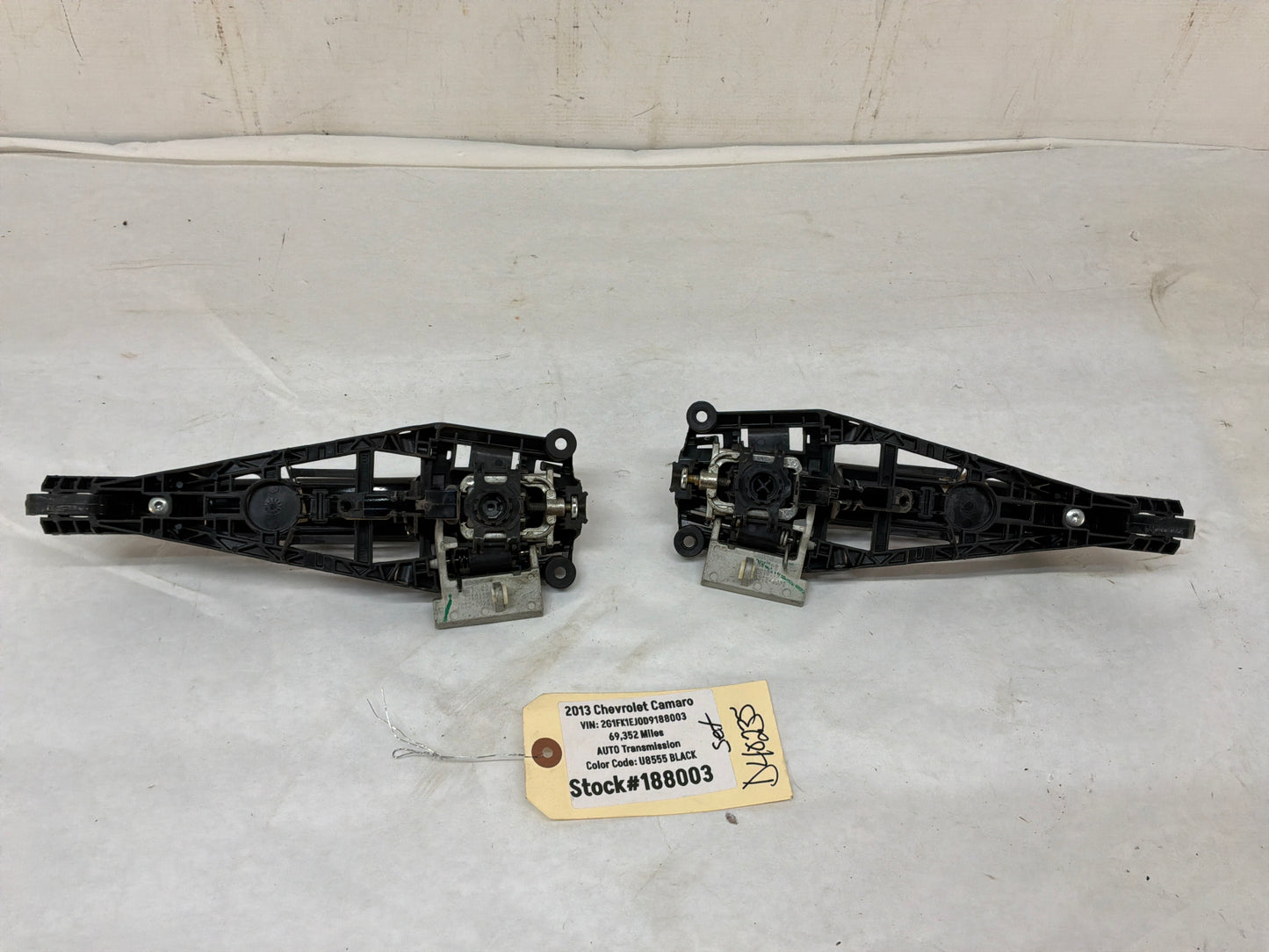 2013 Chevy Camaro SS RH & LH Exterior Door Handles Black OEM