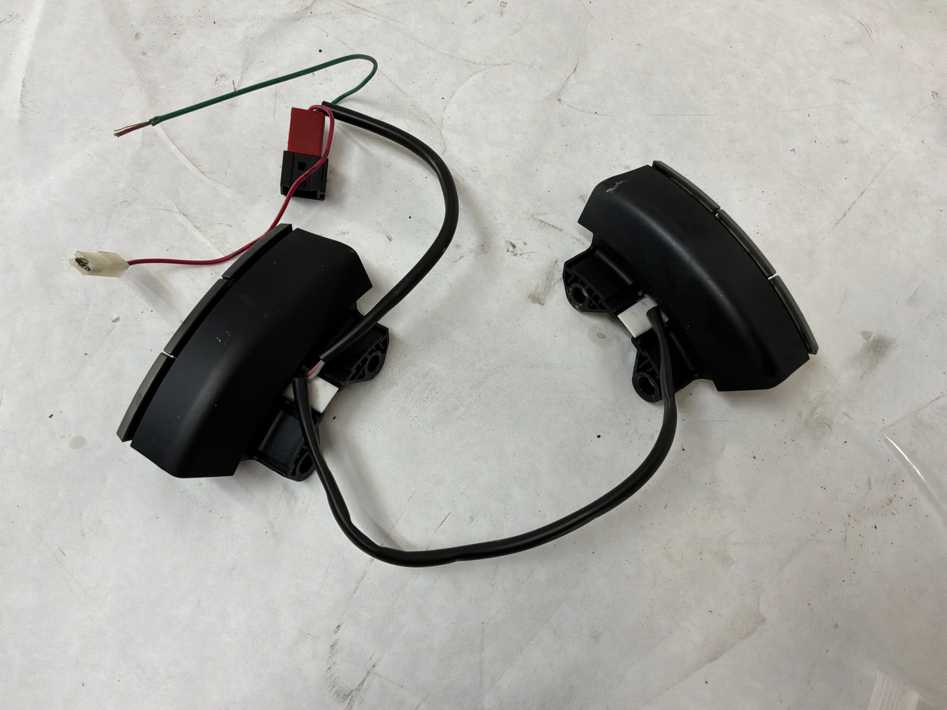 Steering wheel controls - Day's Parts Yard