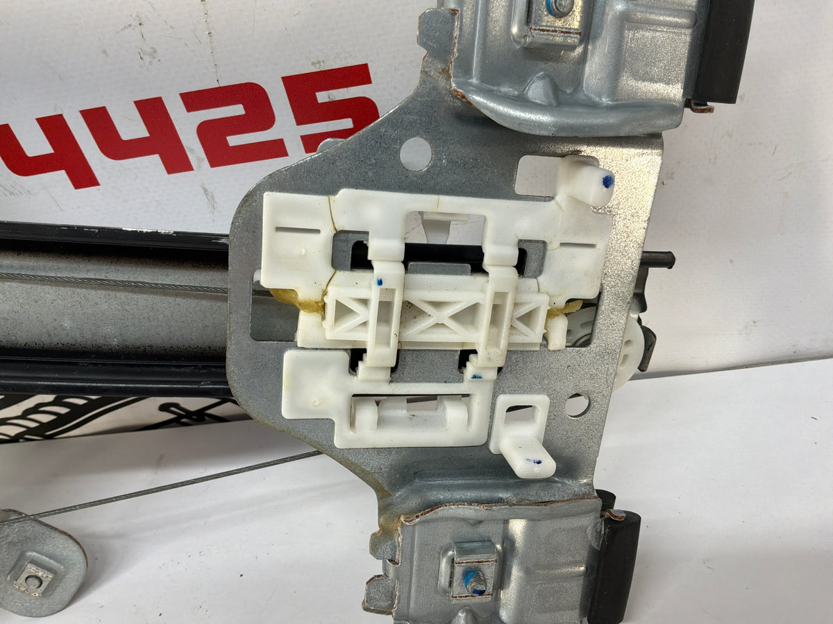 2017 Chevy SS Sedan RH Passenger Rear Window Regulator Motor OEM