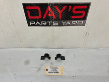 2008 Pontiac G8 GT Rear Suspension Stabilizer Sway Bar Brackets Clamps OEM