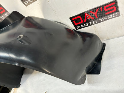2015 Chevrolet Camaro SS 1LE RH Passenger Front Fender Wheel House Well Liner OEM