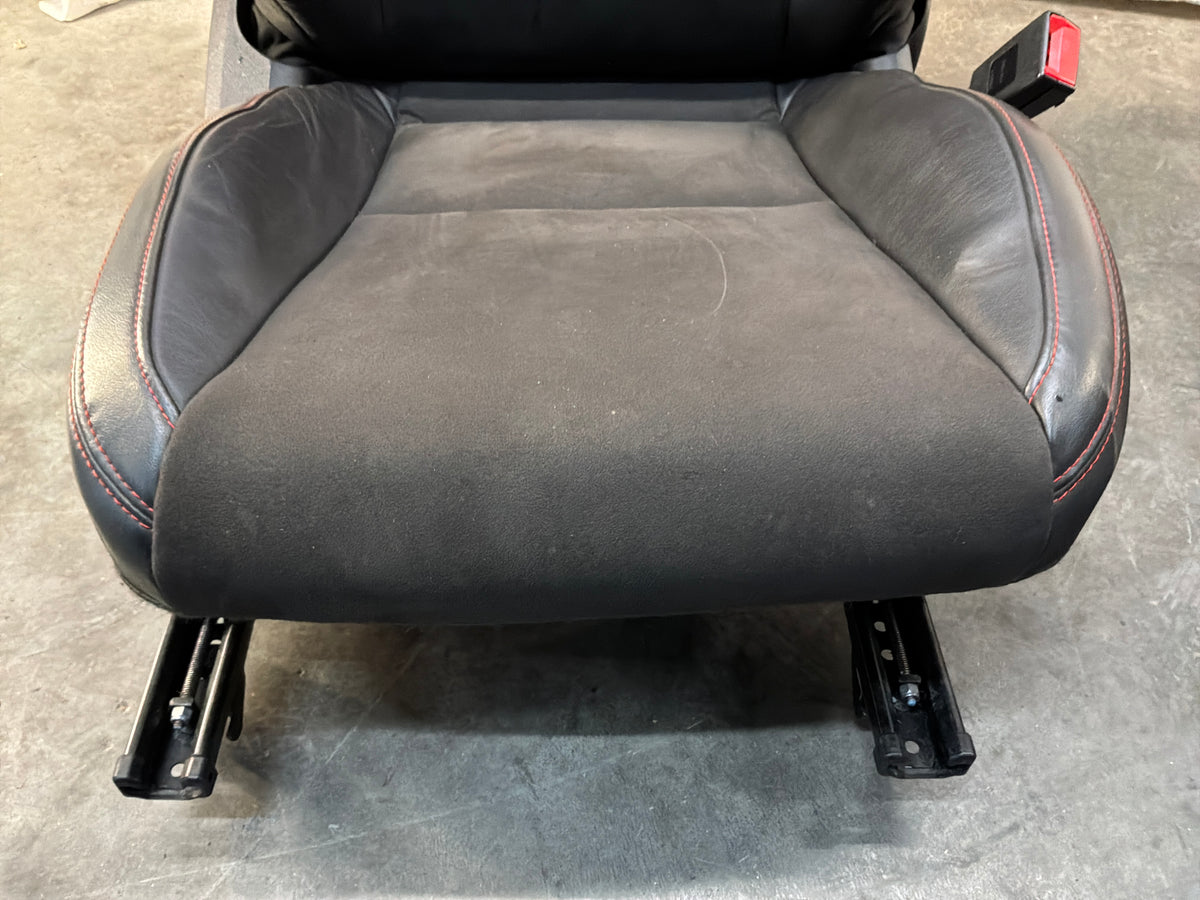 2013 Chevy Camaro ZL1 Seats Black Leather Suede Alcantara Front and Rear OEM