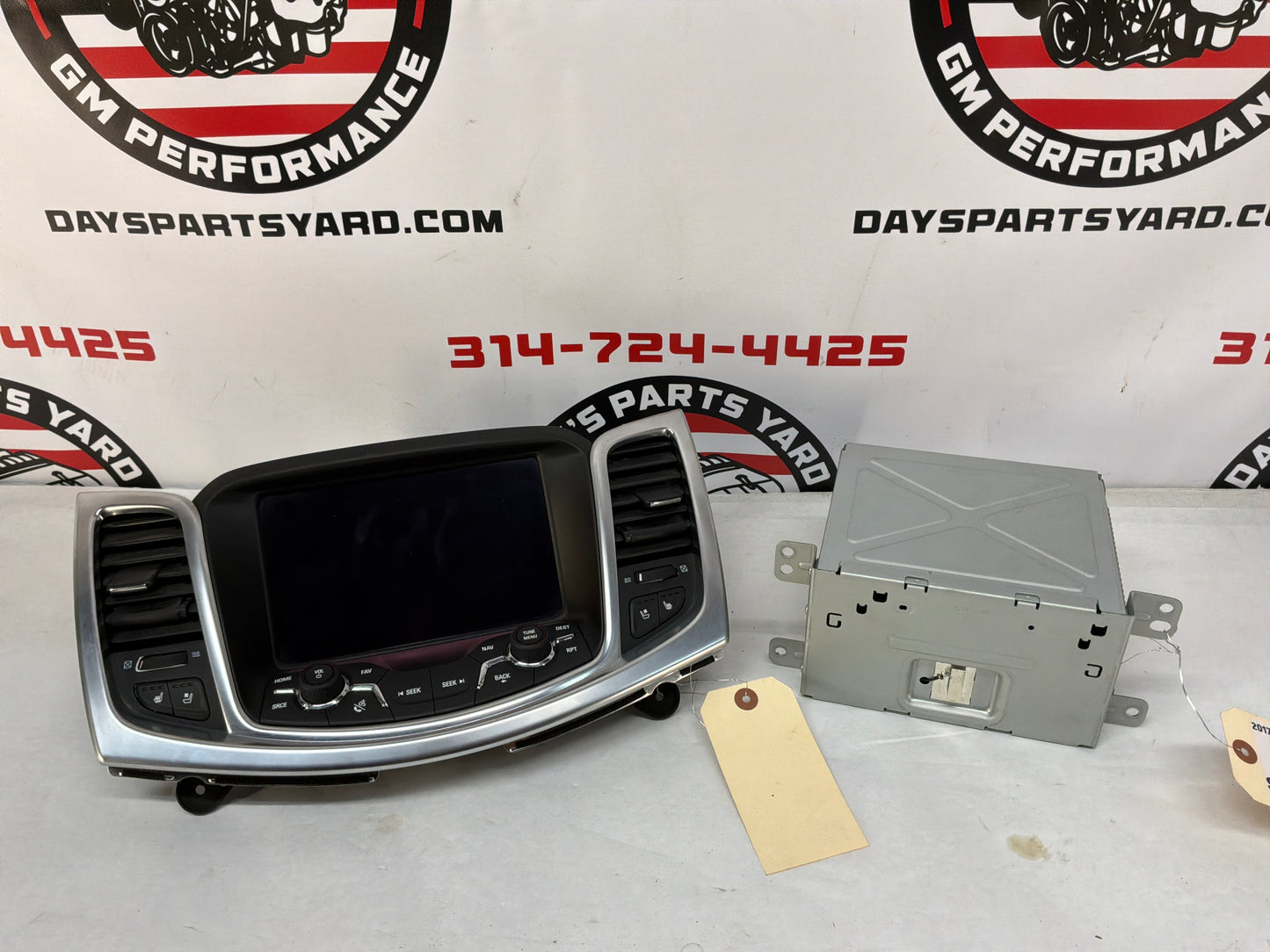 2017 Chevy SS Sedan Navigation Display Radio CD Player Face Plate Screen Receiver OEM