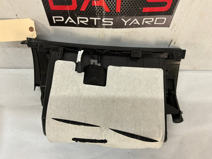 Glove box - Day's Parts Yard