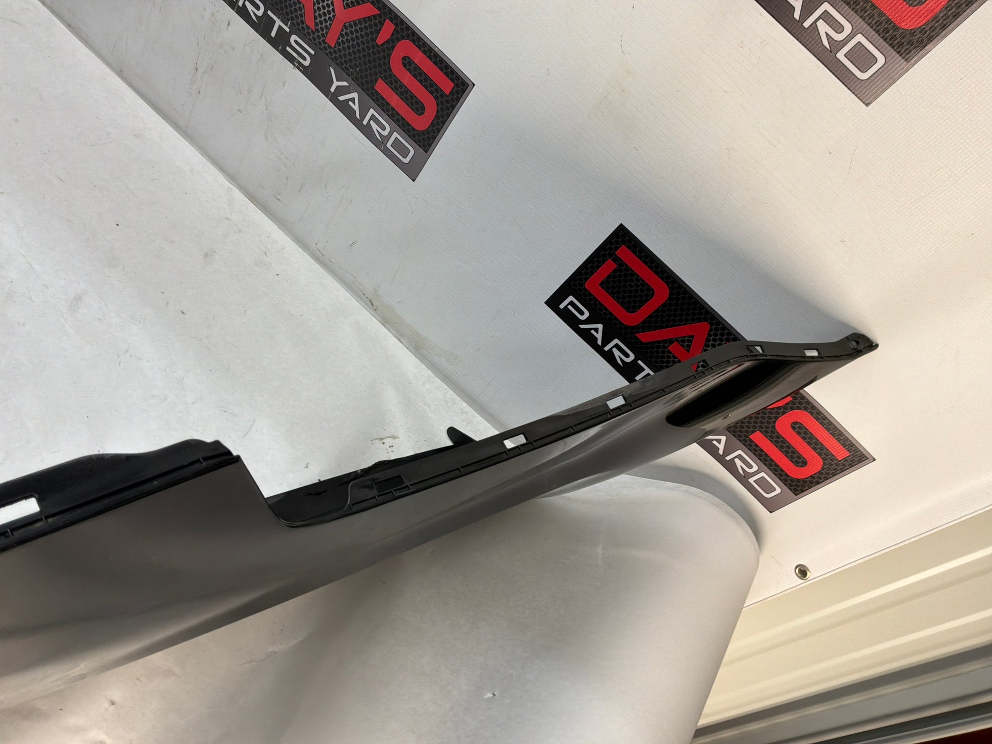 Rear bumper - Day's Parts Yard