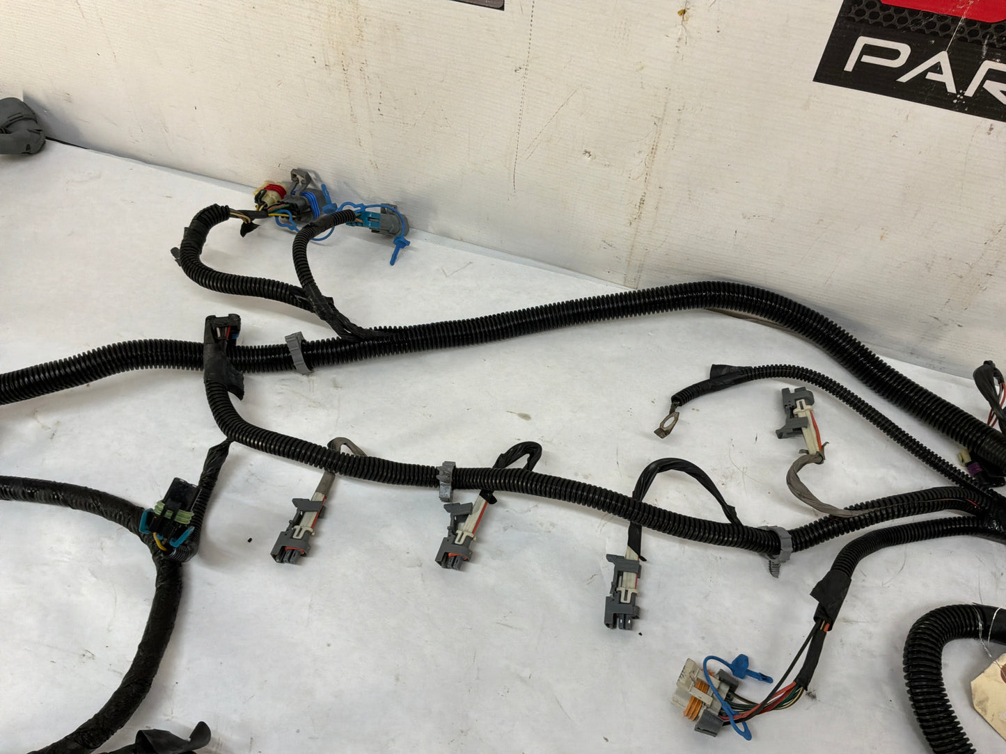 2002 Cadillac Escalade EXT Engine Transmission Wire Wiring Harness OEM