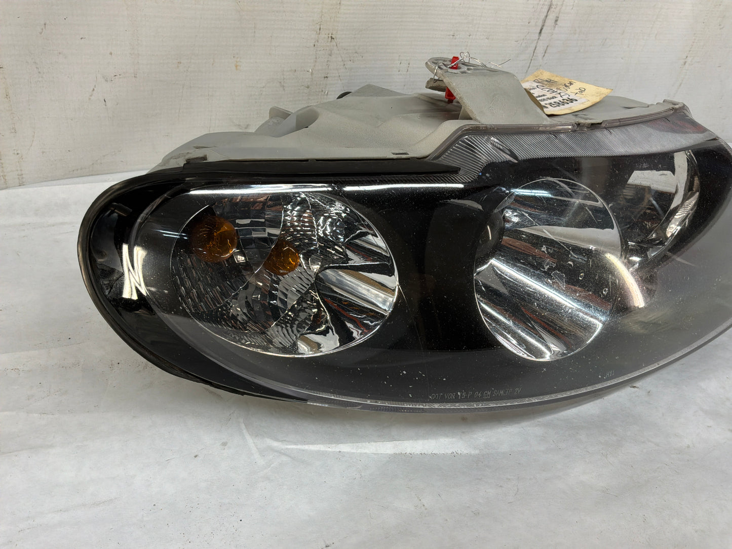 2004 Pontiac GTO RH Passenger Head Light Headlight Lamp OEM