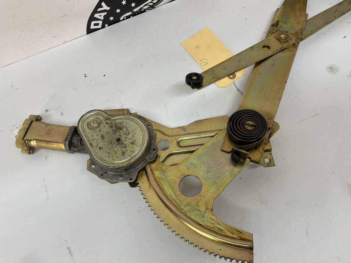 2002 Chevy Camaro Z28 LH Driver Window Regulator Motor OEM