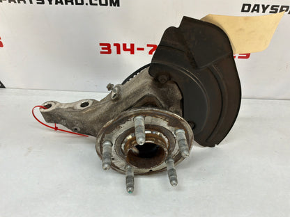 2016 Cadillac CTS-V Front RH Passenger Spindle Knuckle Hub OEM