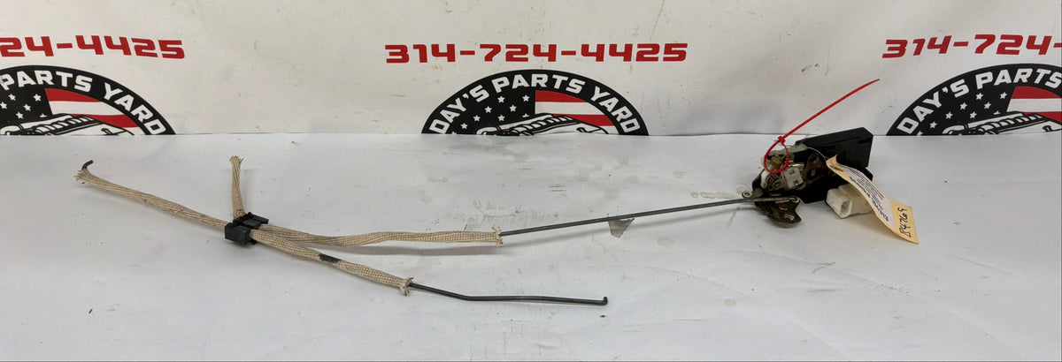 2002 Chevy Corvette Convertible RH Passenger Door Lock  OEM