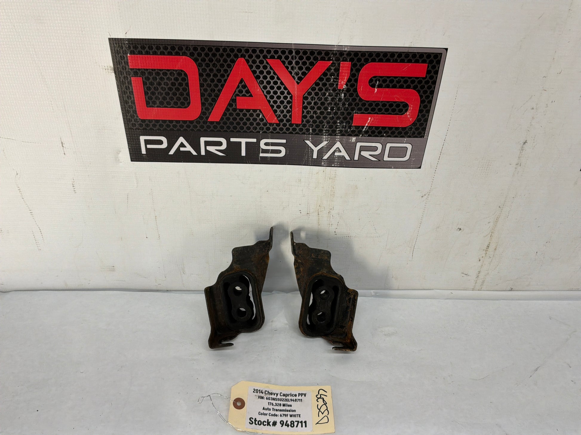 Muffler hangers - Day's Parts Yard