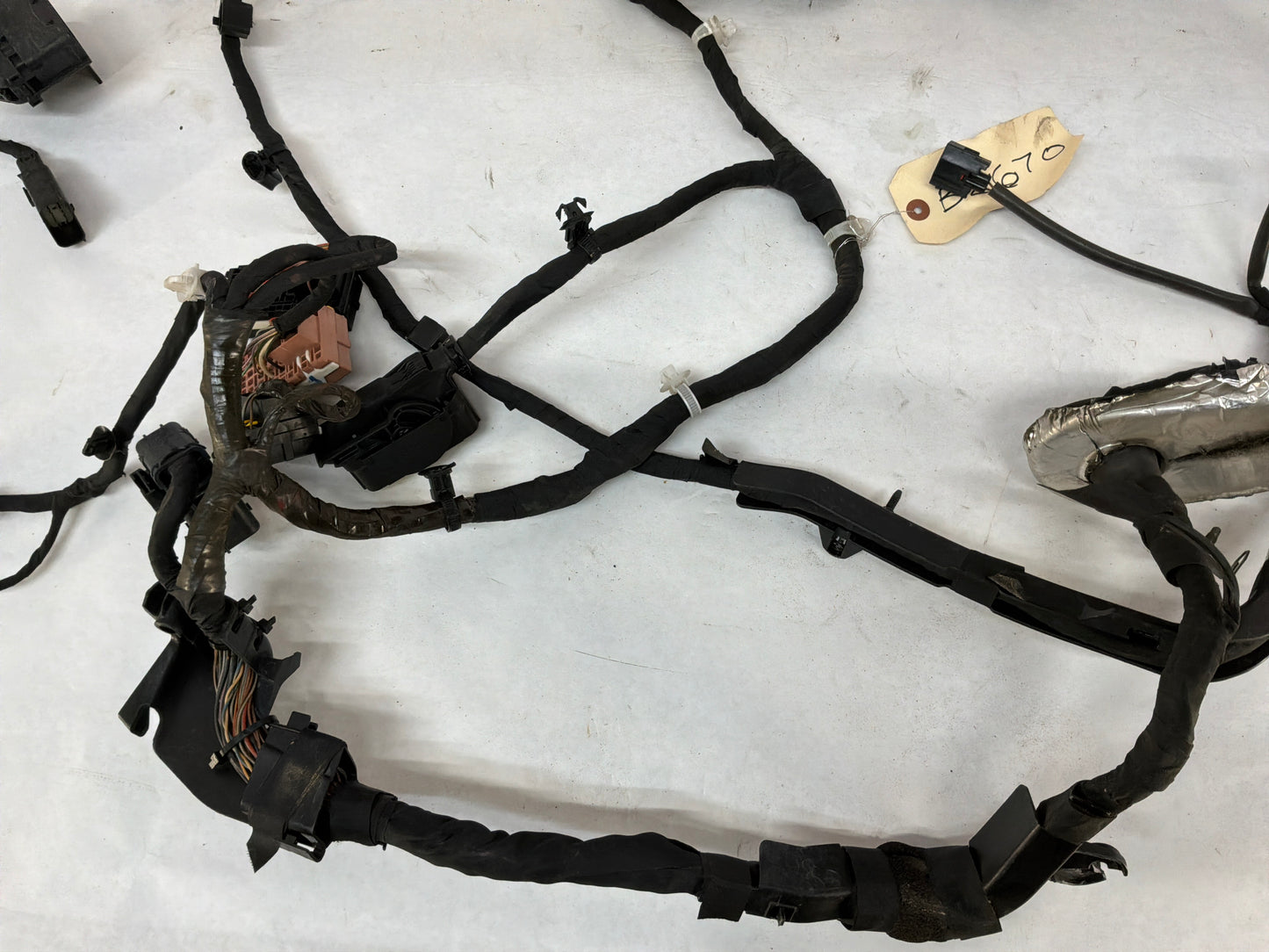 2014 Chevy SS Sedan Fire Wall Engine Bay Front Chassis Wire Wiring Harness OEM
