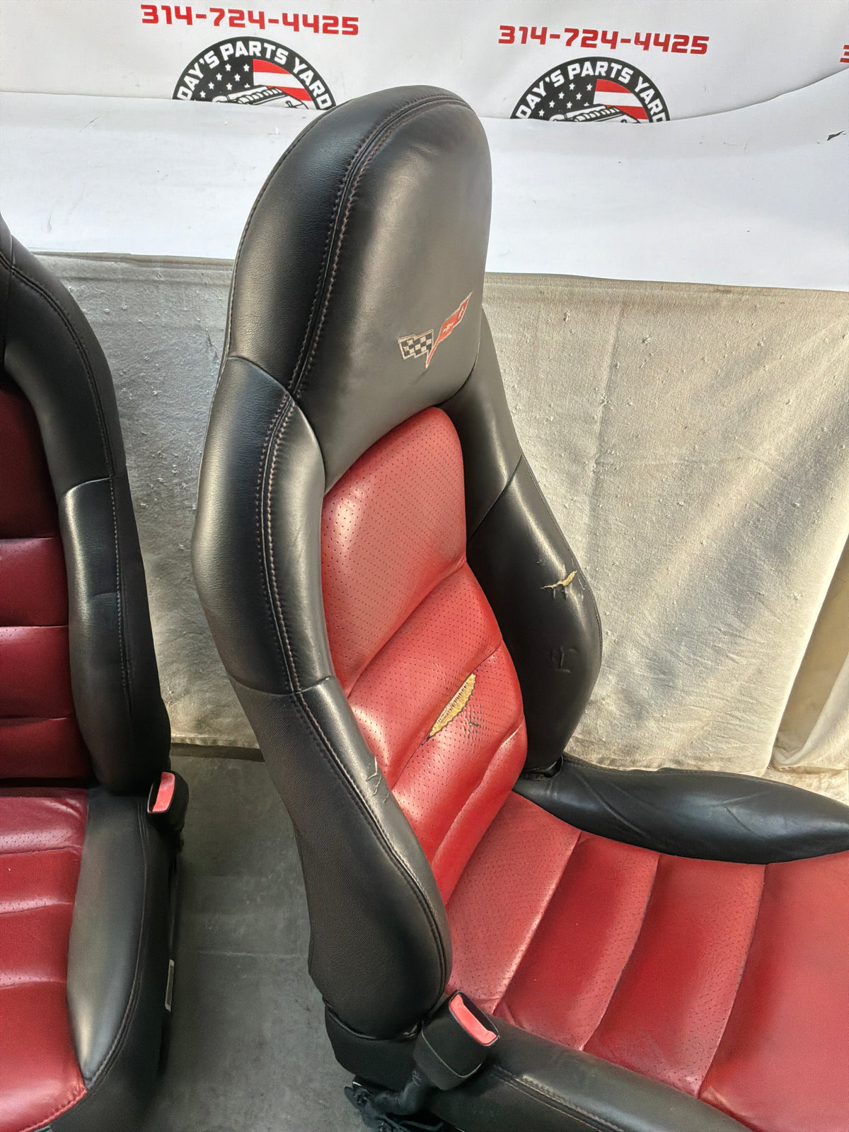 2007 Chevy C6 Corvette Convertible Seats RH & LH Front Seats OEM Red & Black