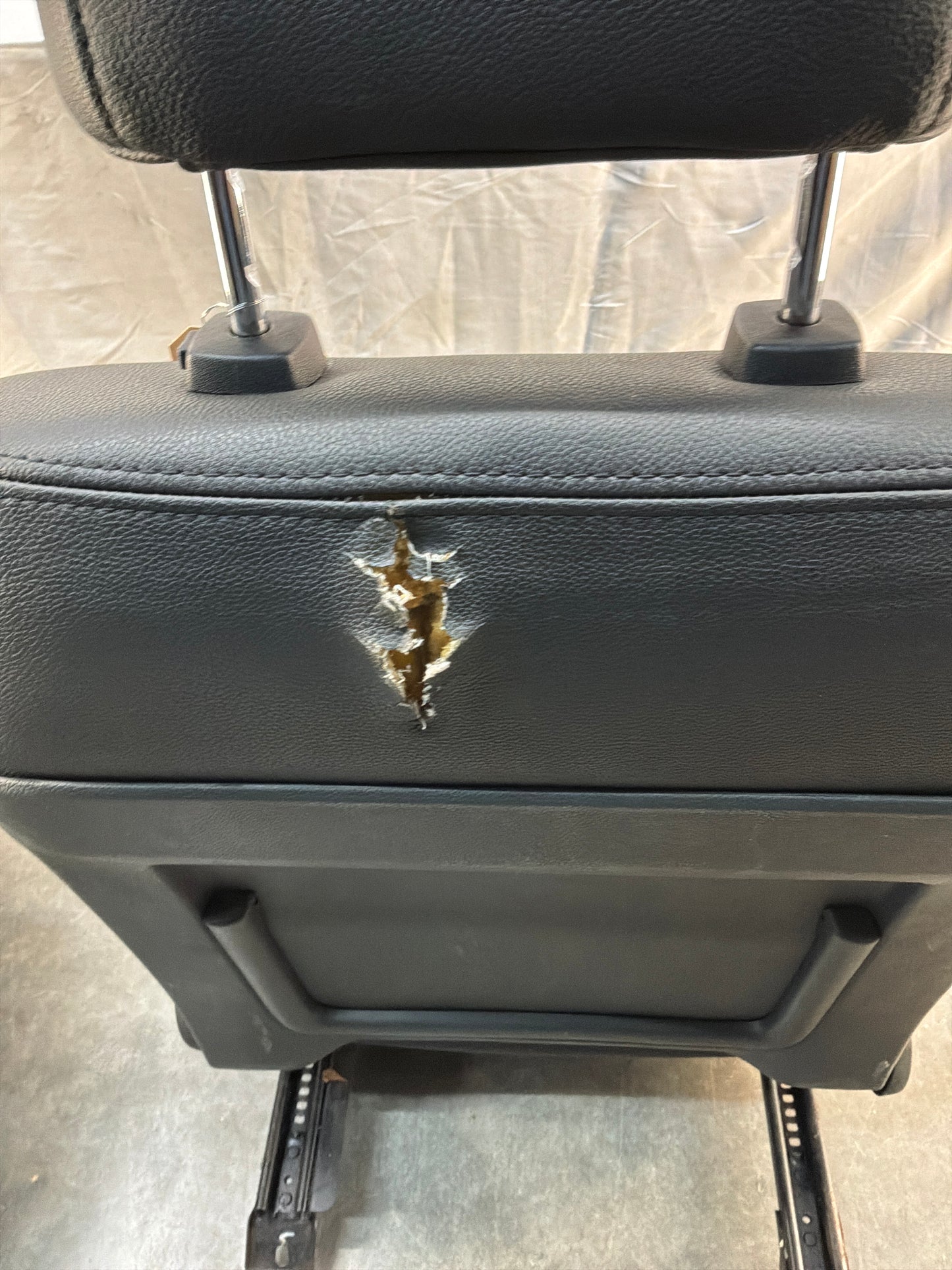 Front Seats - Day's Parts Yard