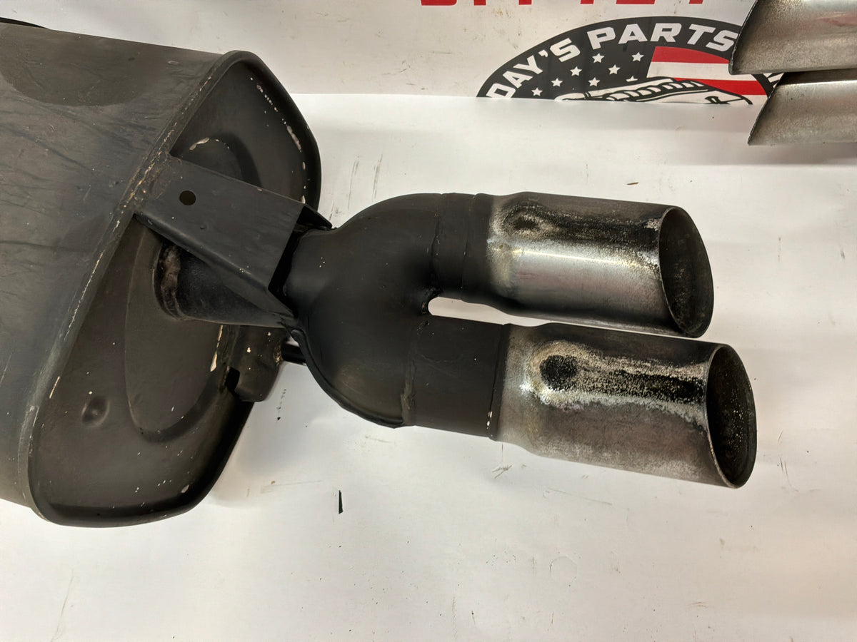 2009 Pontiac G8 GT Factory OEM Exhaust Mufflers Dual Tip OEM - Day's Parts Yard