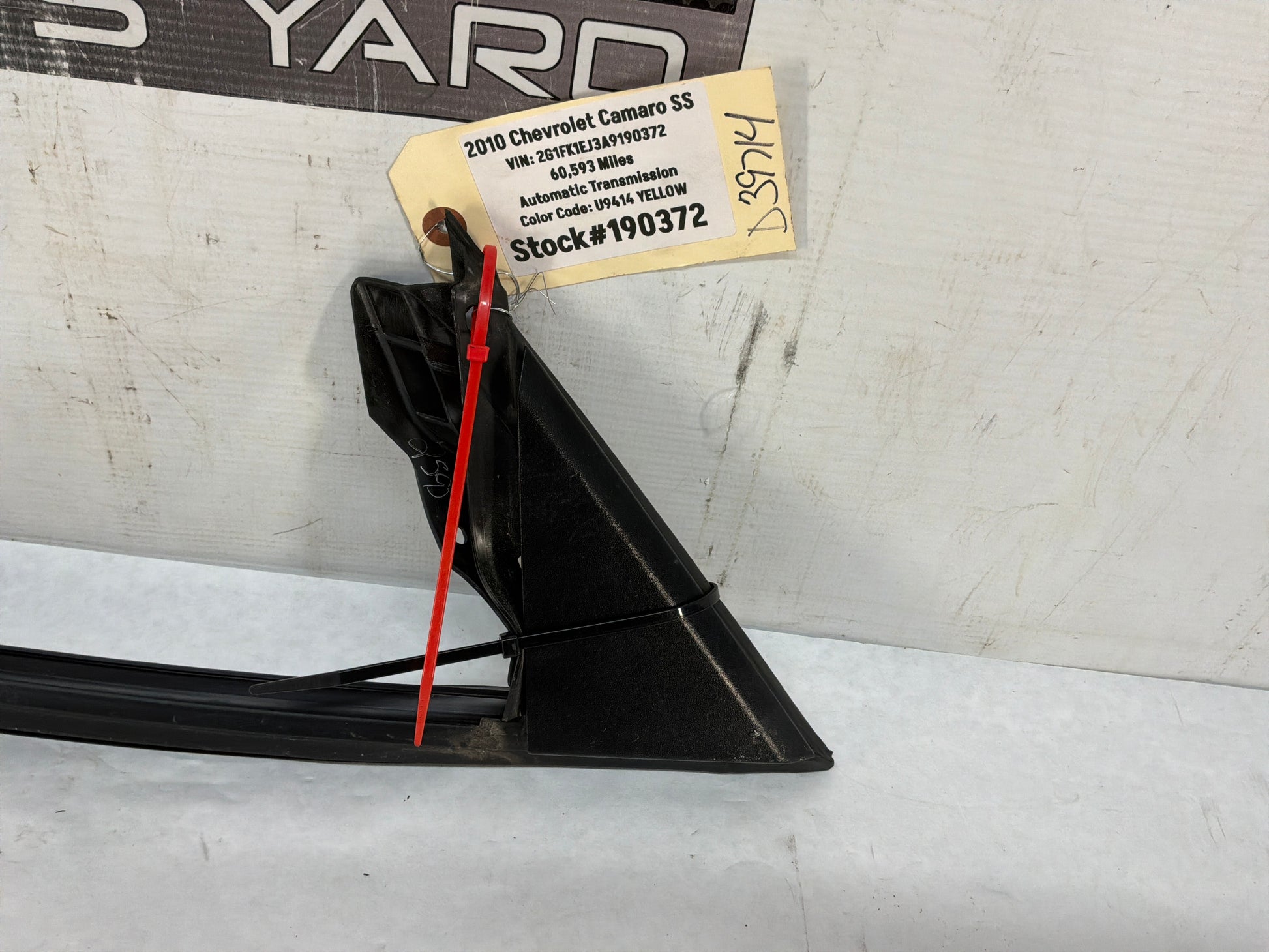 Rh door rubber seal - Day's Parts Yard