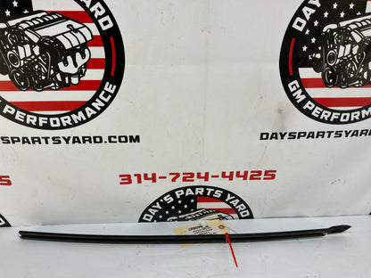2005 Pontiac GTO RH Passenger Rear Window Trim Molding OEM