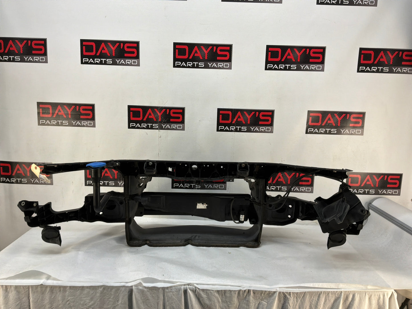Radiator core support - Day's Parts Yard