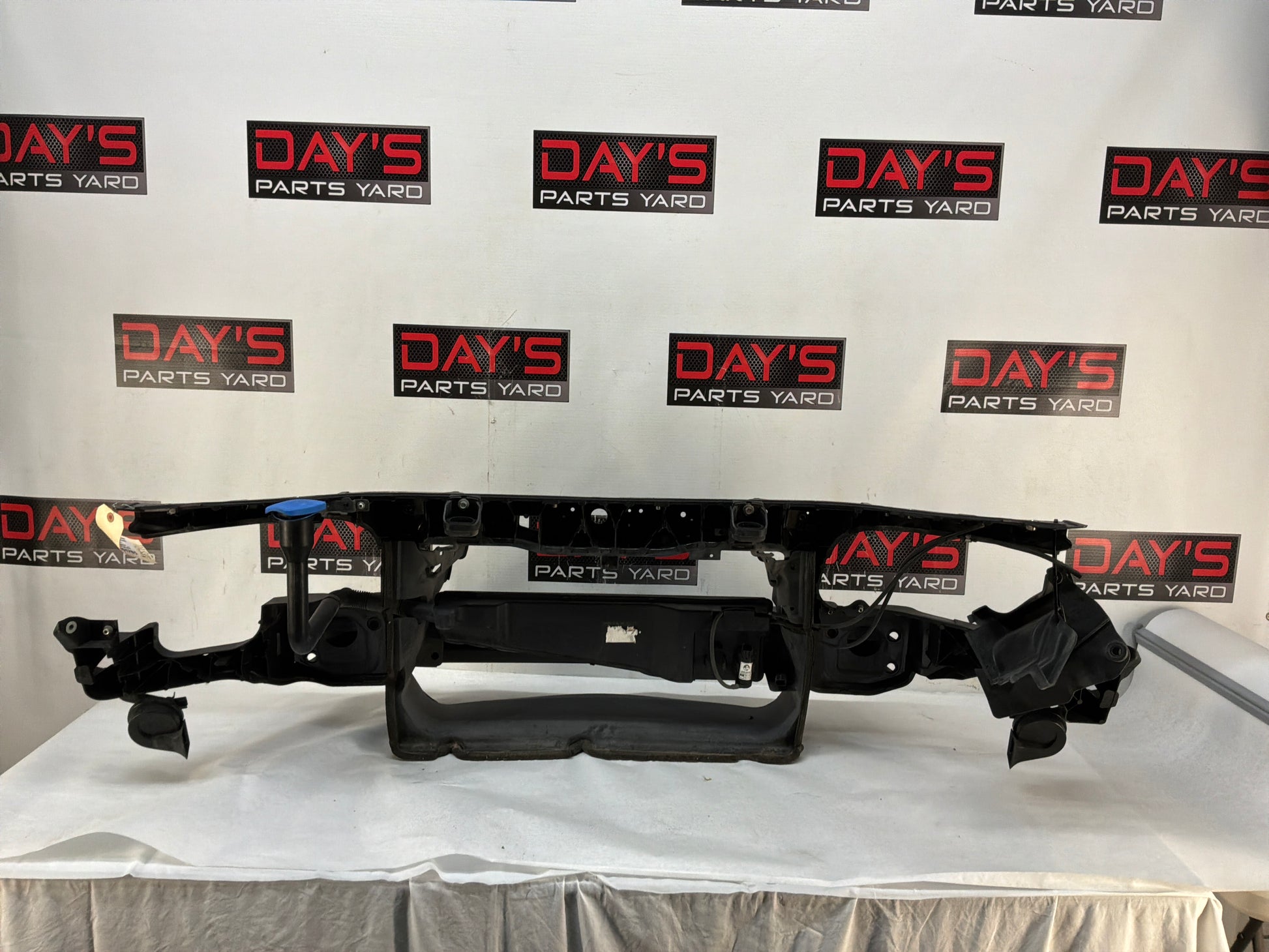 Radiator core support - Day's Parts Yard