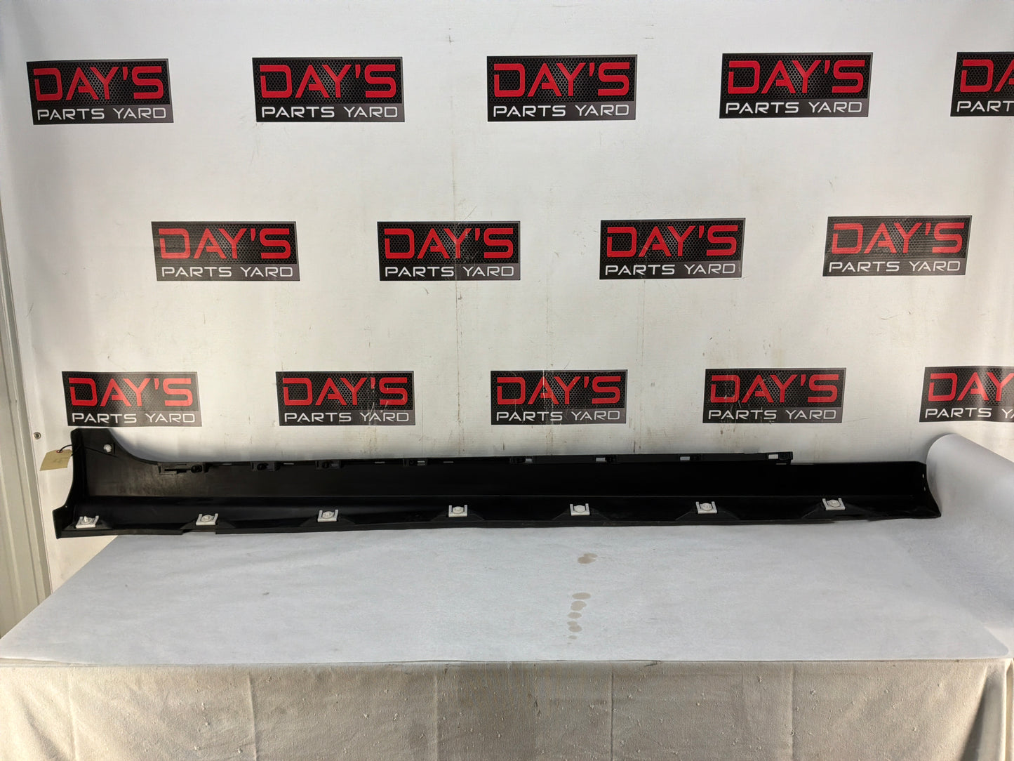 2008 Pontiac G8 GT LH Driver Rocker Molding Side Skirt Panel Trim Black OEM