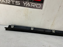 Lh belt molding - Day's Parts Yard