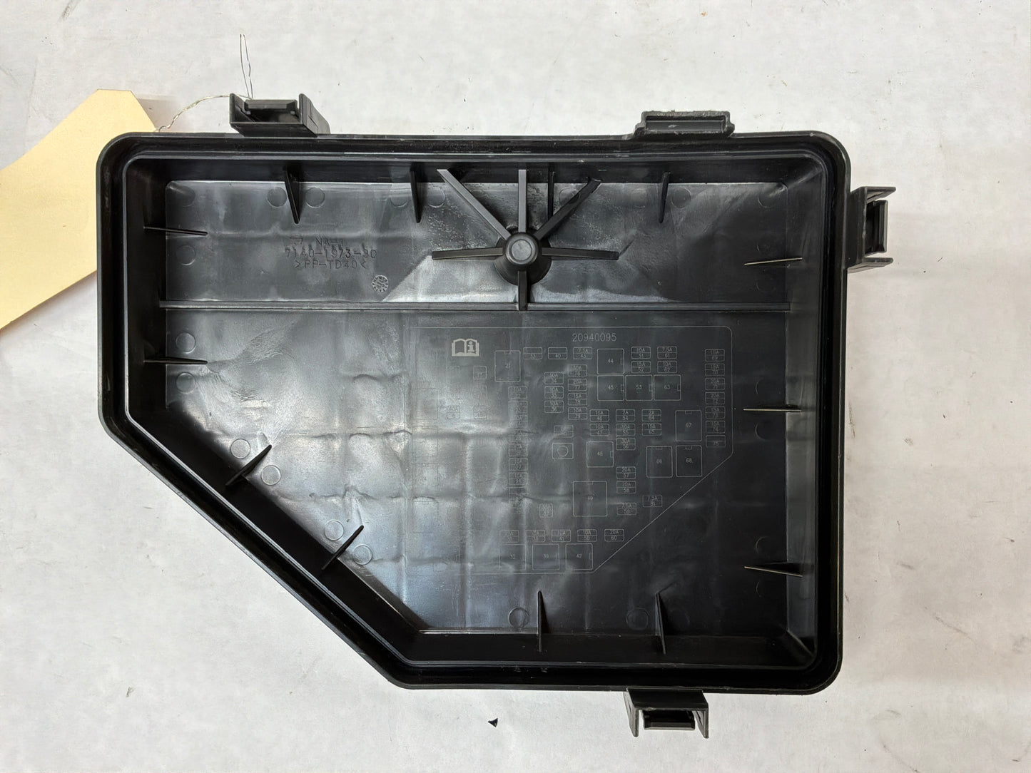 2011 Cadillac CTS-V Coupe Fuse Box Cover OEM