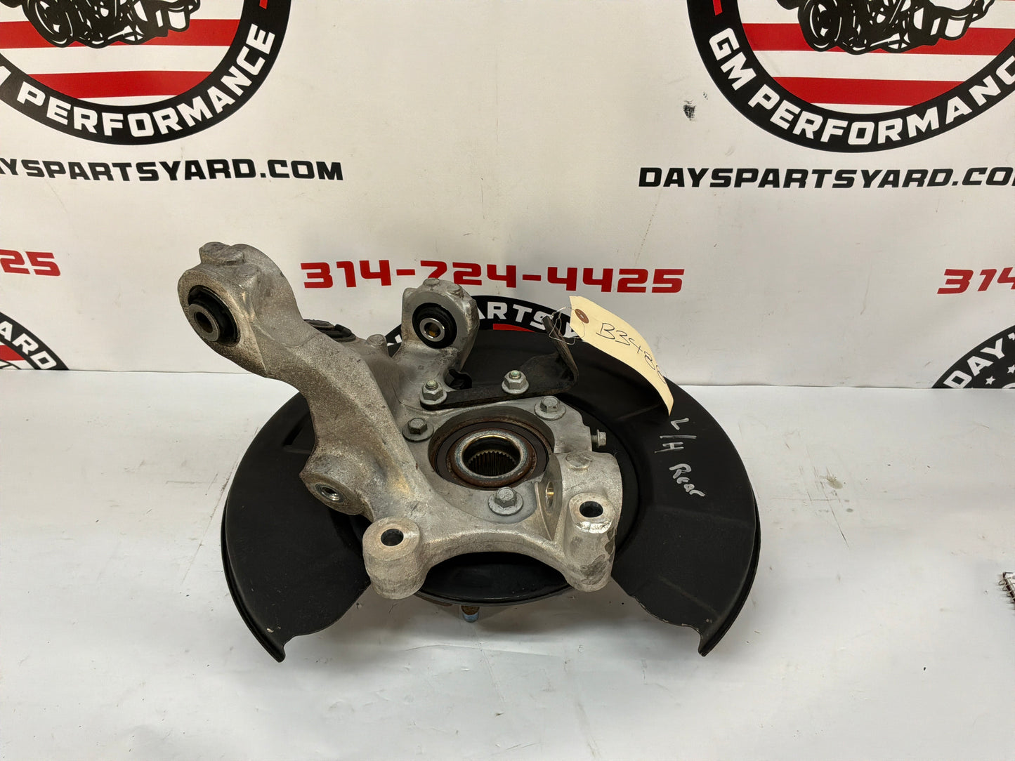 2014 Cadillac CTS-V Sedan Lh rear spindle