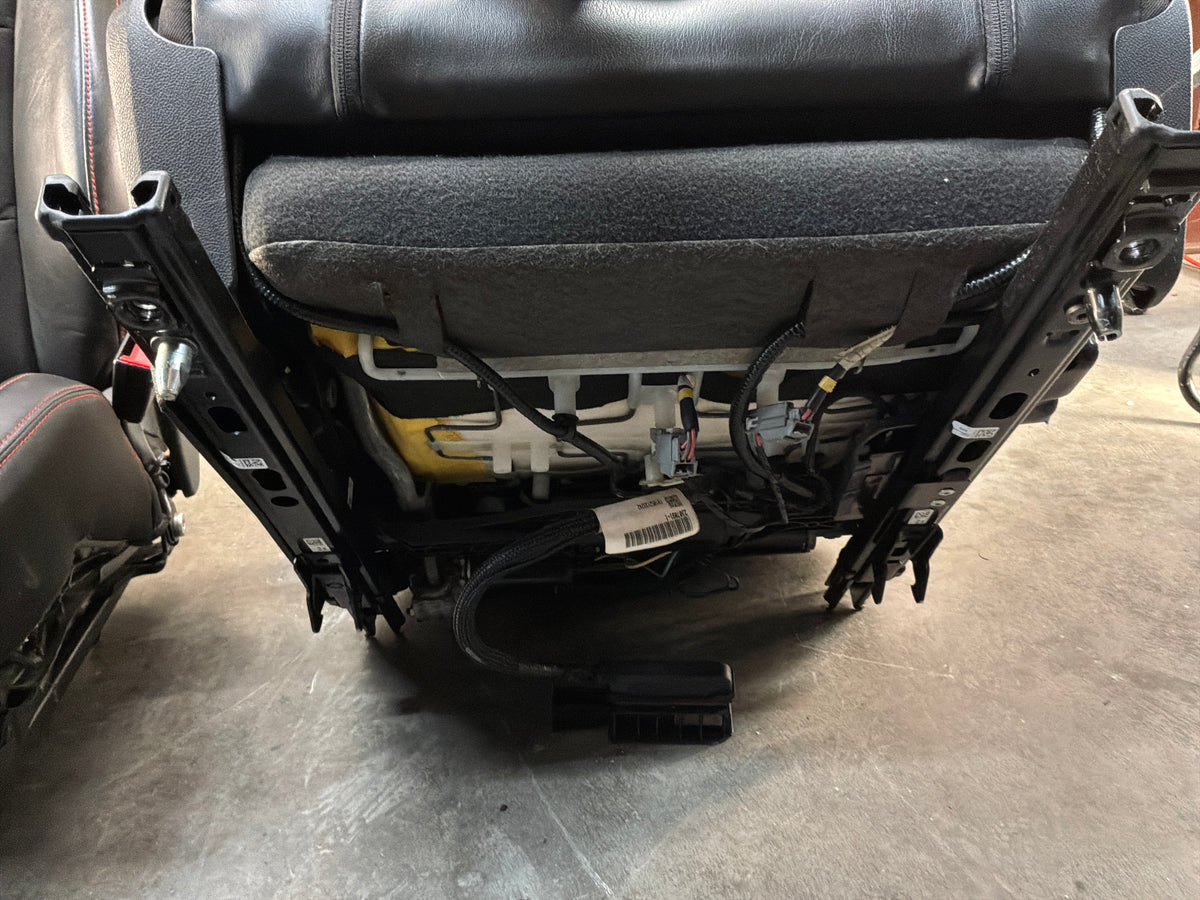 2013 Chevy Camaro ZL1 Seats Black Leather Suede Alcantara Front and Rear OEM